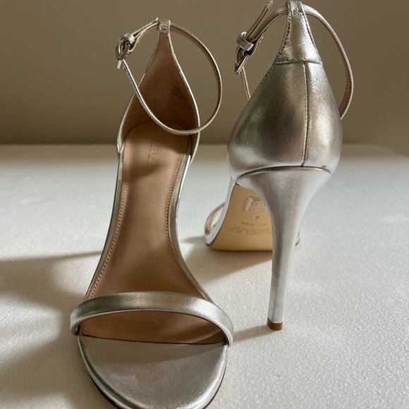 Rachel Zoe Silver Metallic Sandals. Worn once. Size 9. Excellent condition! - Picture 2 of 7
